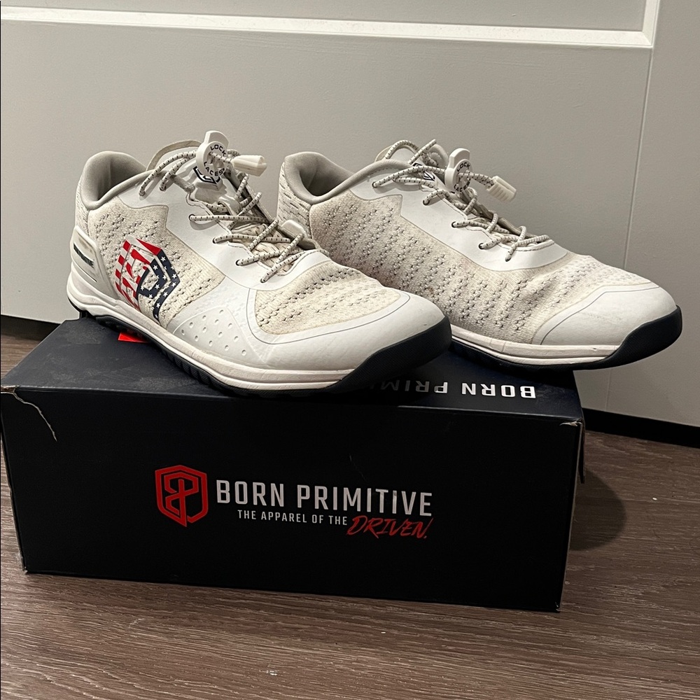 Born Primitive Men’s Savage 1 sneaker size 10.5
Lightly used. E-Z lock laces.